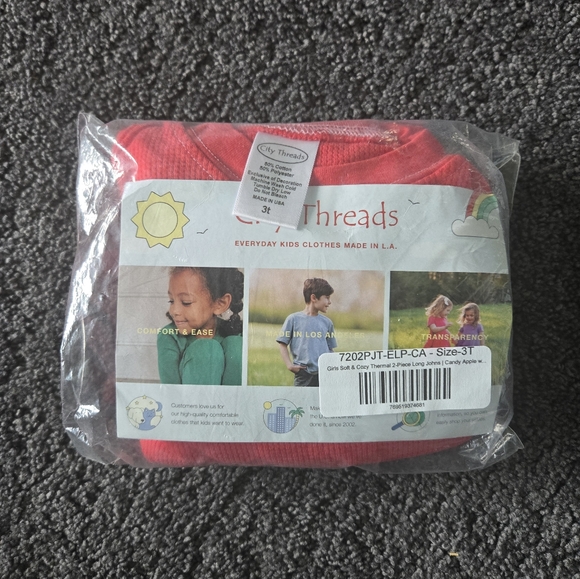 Kids Red Base Layer Set - Picture 2 of 5